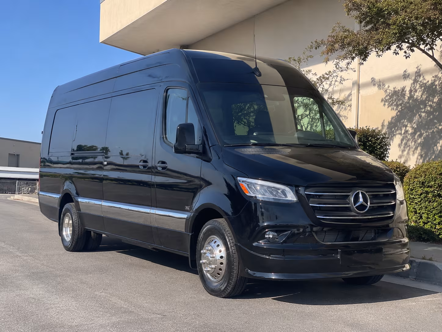 bus rental options for lake forest trips
