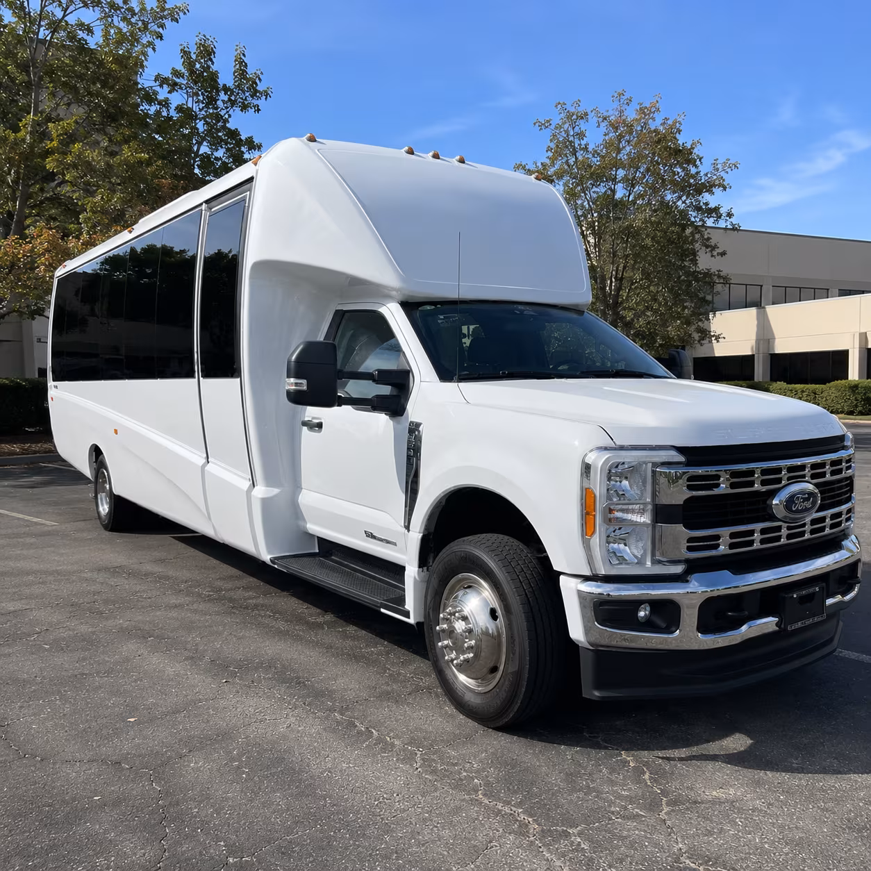 find and book transportation for your next prom 4