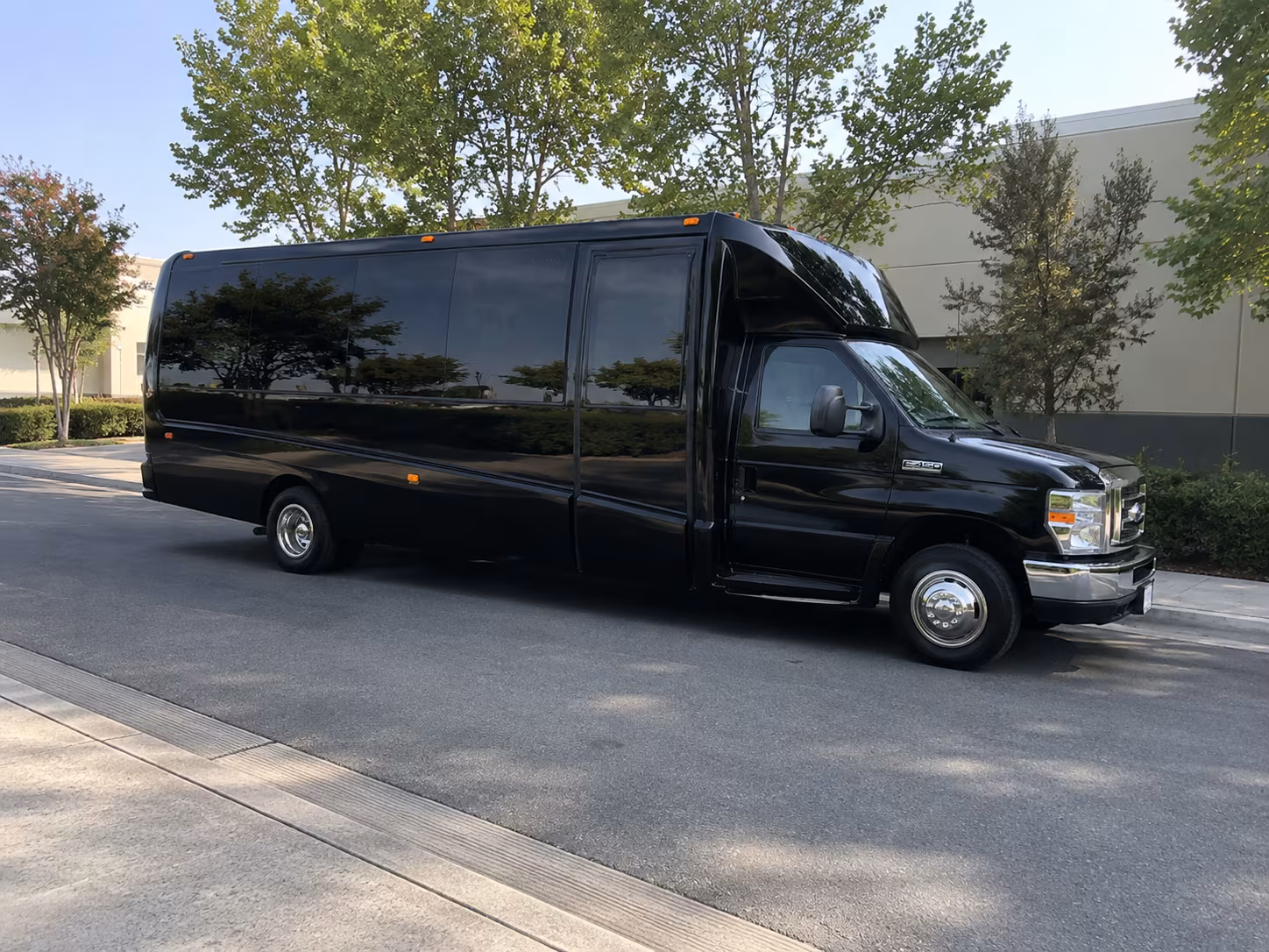 lake forest new years eve party bus rental