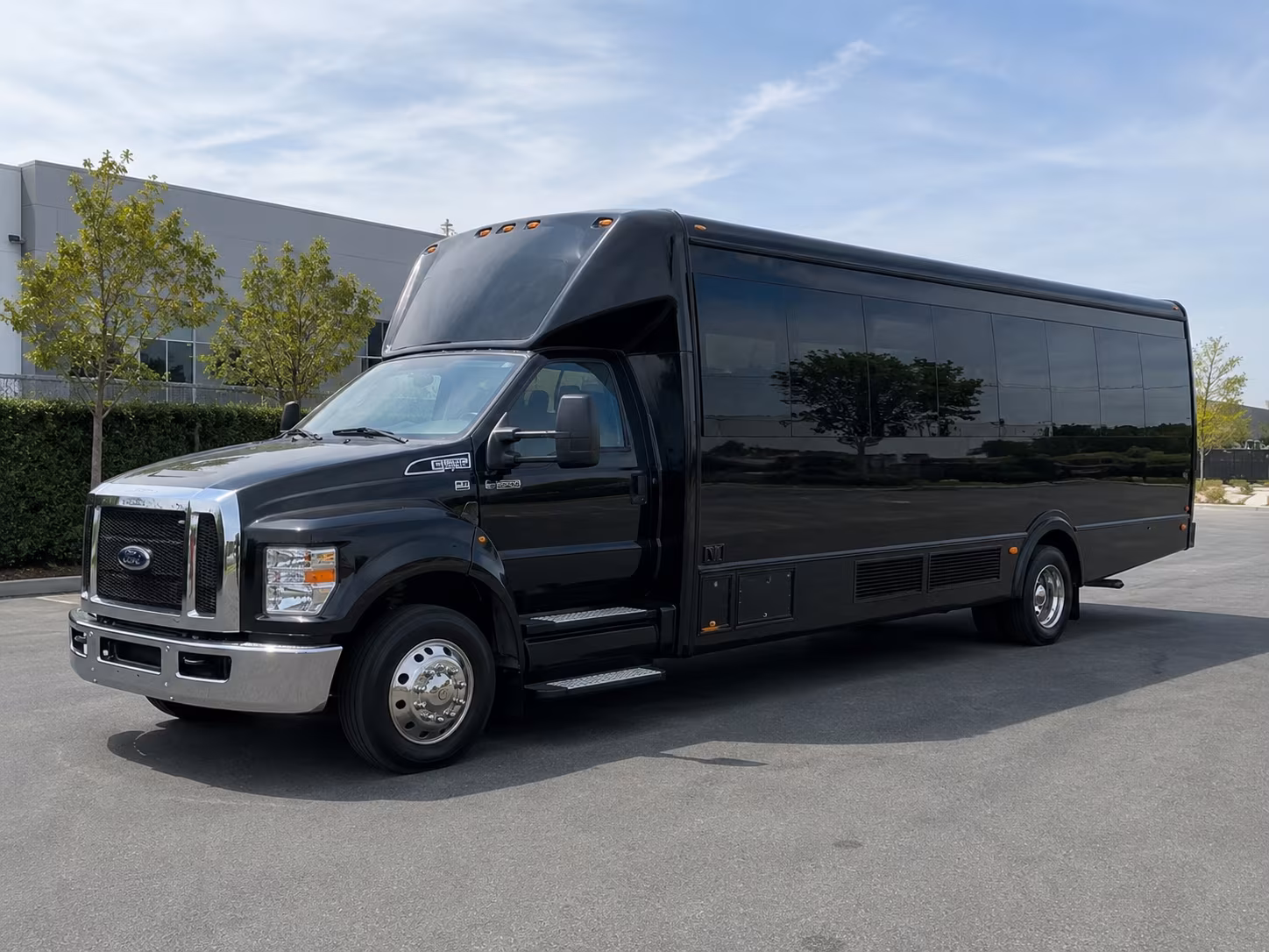 lake forest party bus