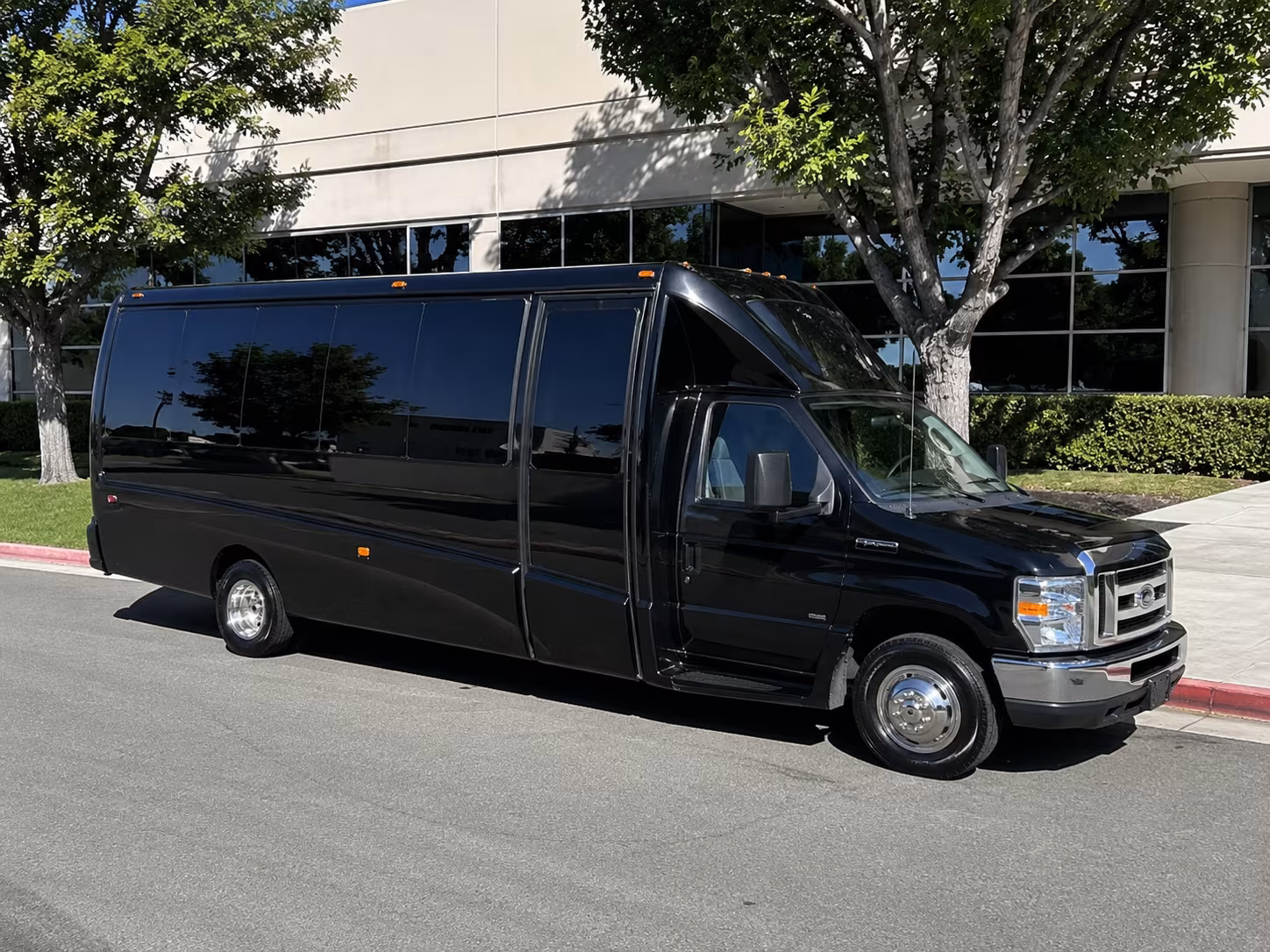 lake forest wine tour party bus rental